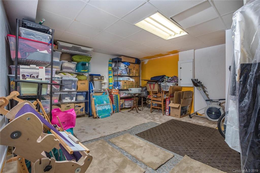 4 Valle Vista Drive Asheville NC 28804