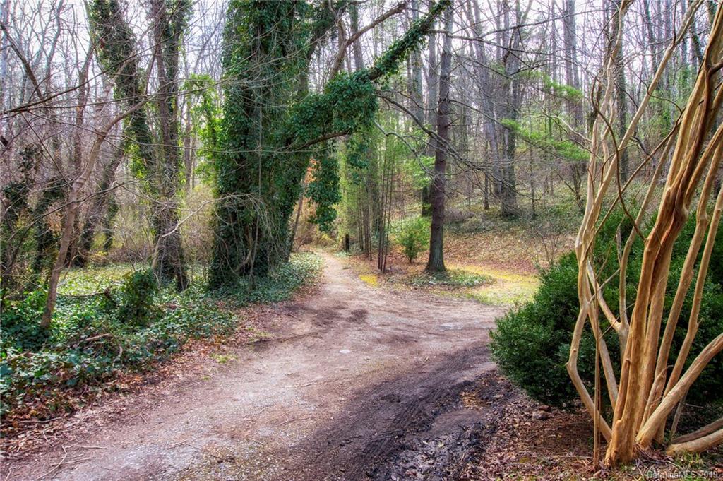 4 Valle Vista Drive Asheville NC 28804