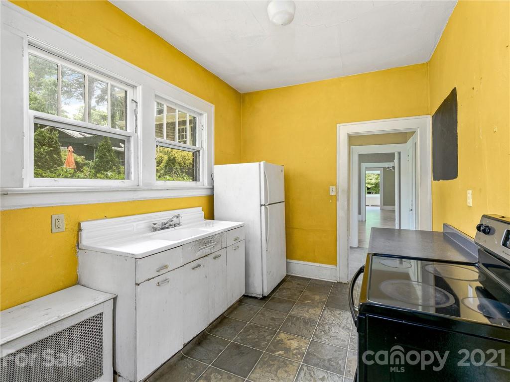 78 Linden Avenue Asheville NC 28801