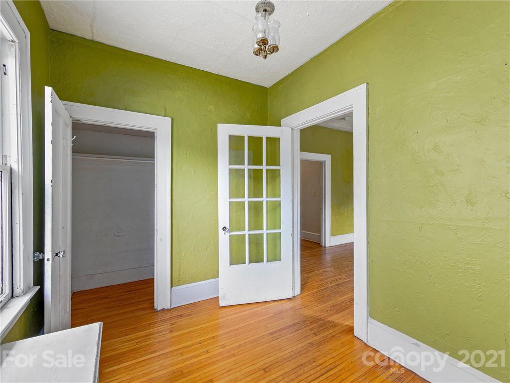 78 Linden Avenue Asheville NC 28801