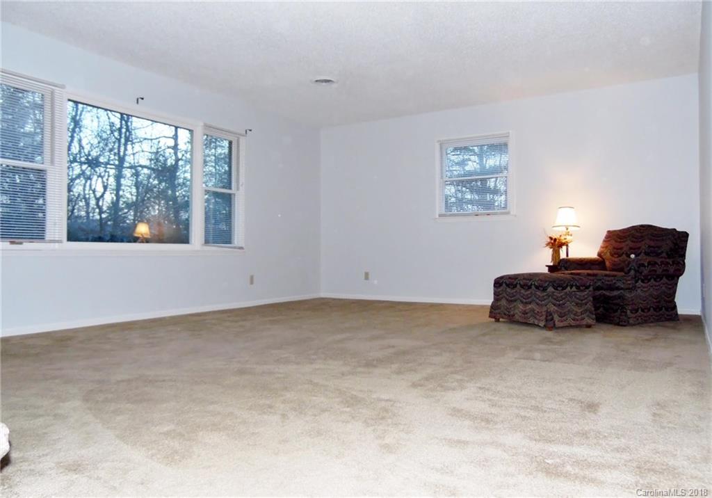 115 Greenwood Acres Drive Mills River NC 28759