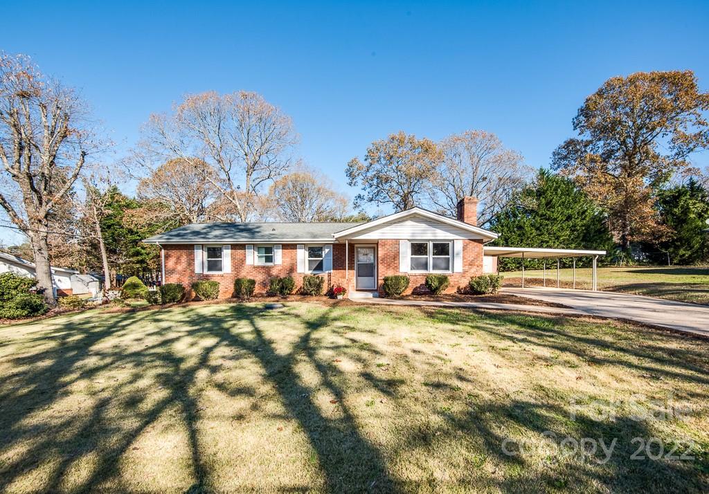 3261 20th Avenue NE Hickory NC 28601