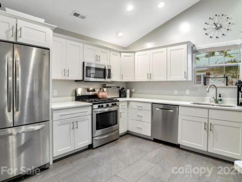 77 Stonebridge Drive Asheville NC 28805