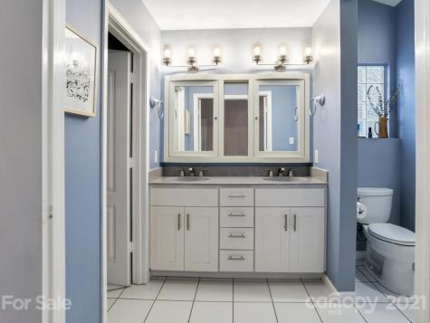 77 Stonebridge Drive Asheville NC 28805