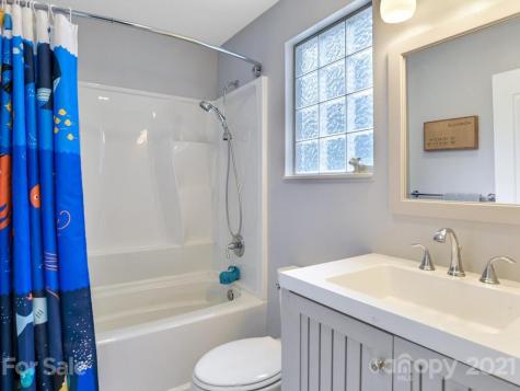 77 Stonebridge Drive Asheville NC 28805