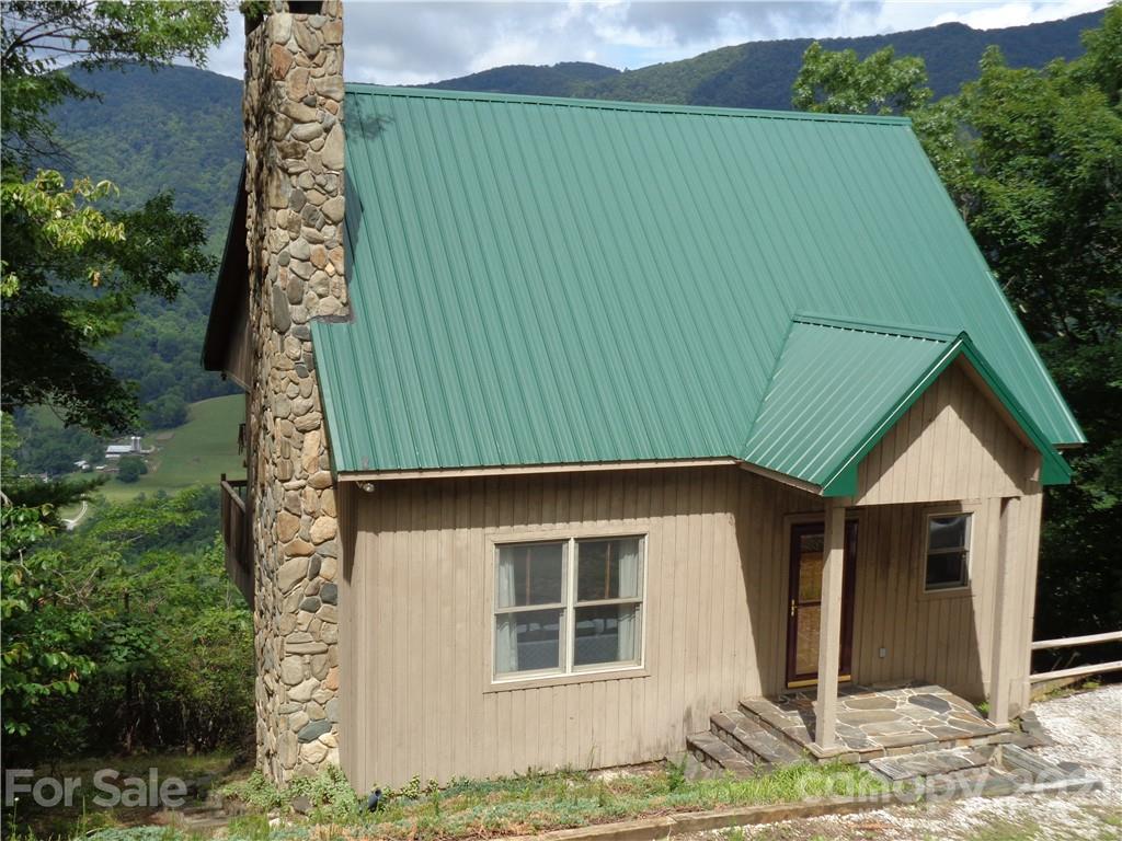 10 Parkway Drive Marion NC 28752
