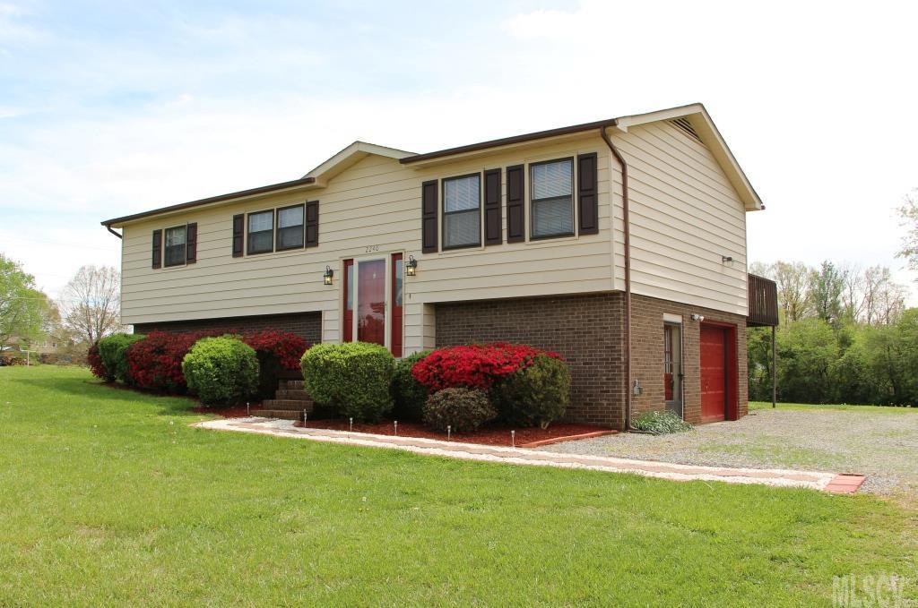 2240 40th Avenue Court NE Hickory NC 28601