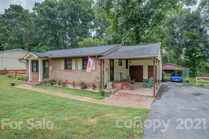209 W Nims Avenue Mount Holly NC 28120
