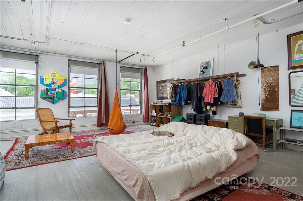45 Catawba Avenue Old Fort NC 28762