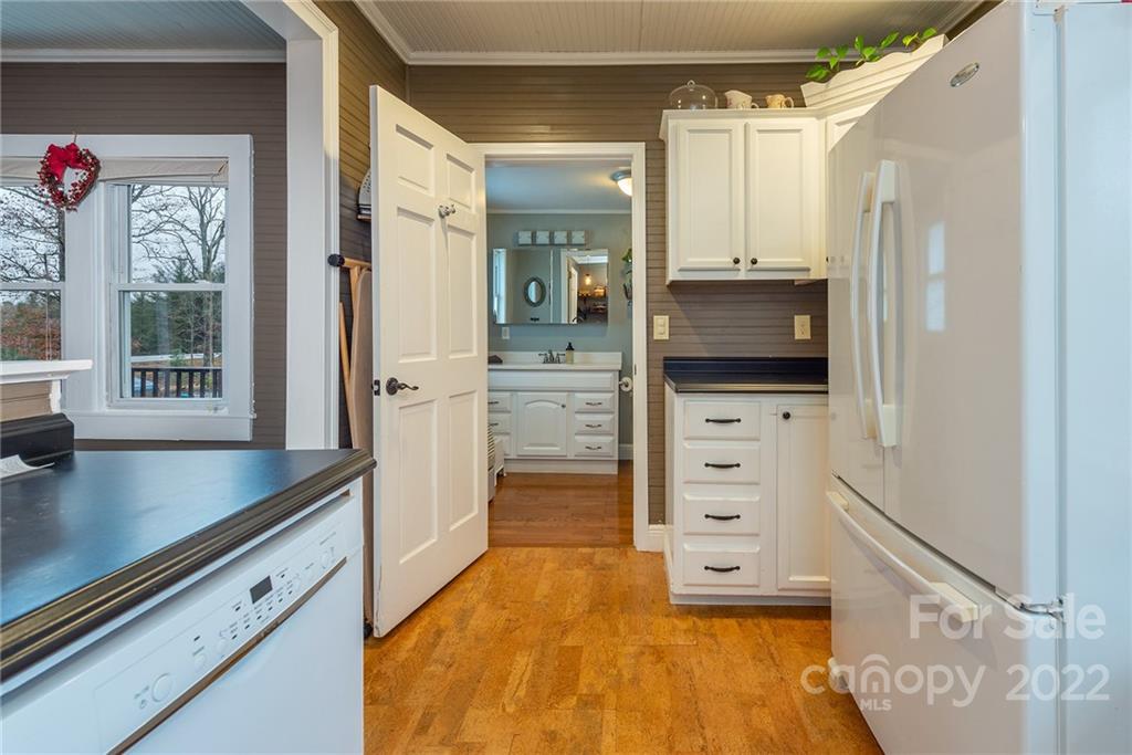 649 Locust Grove Road Weaverville NC 28787