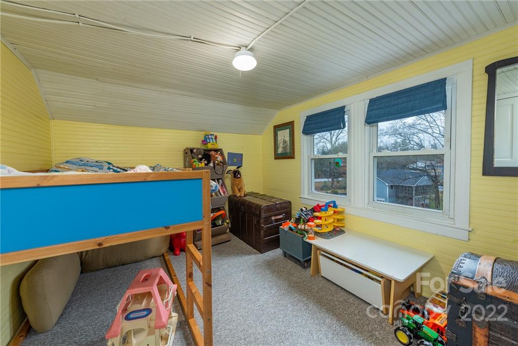 649 Locust Grove Road Weaverville NC 28787