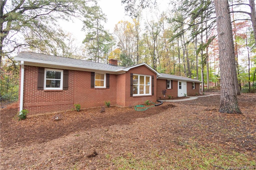 1418 Allenbrook Drive Charlotte NC 28208