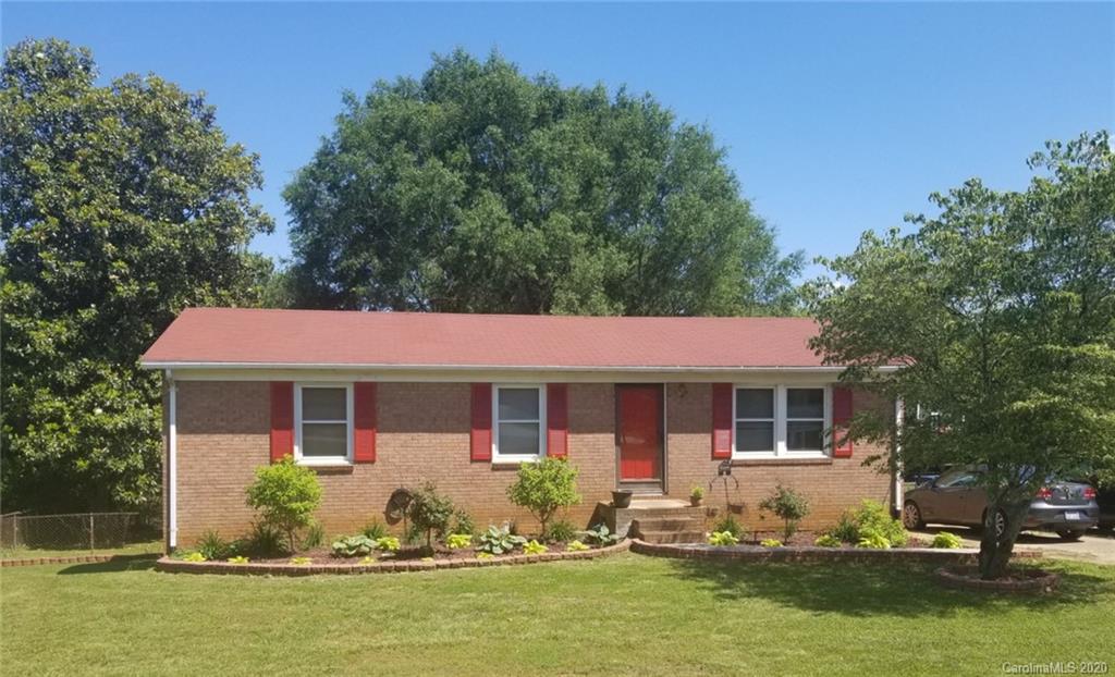1164 Village Circle Hickory NC 28602