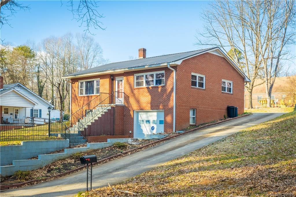 212 Morehead Street Morganton NC 28655