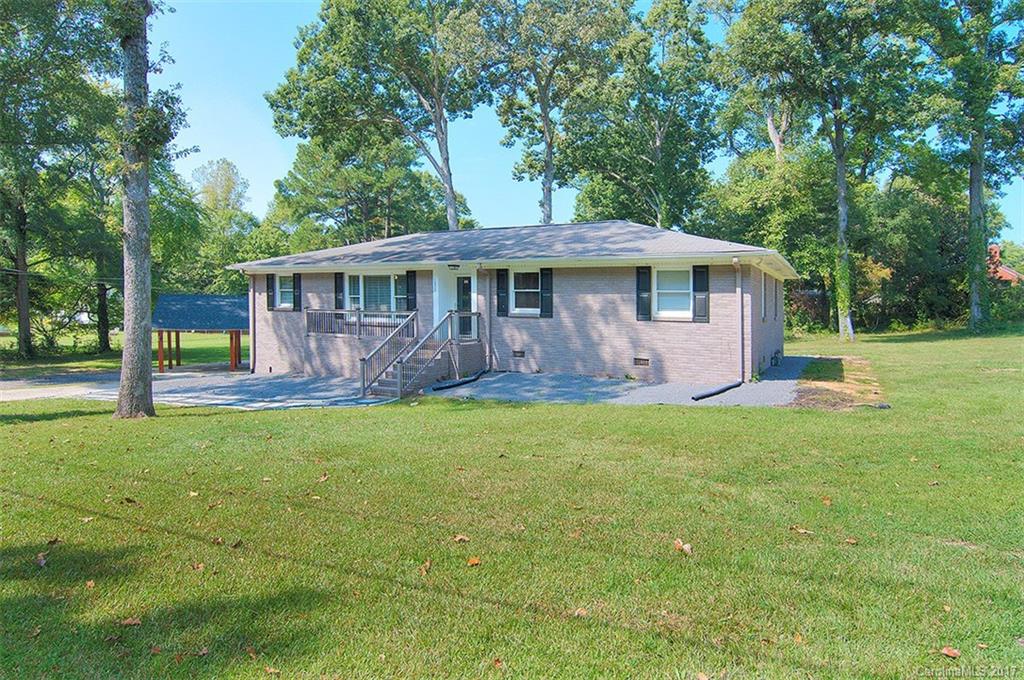 1825 Rozwood Drive Charlotte NC 28216