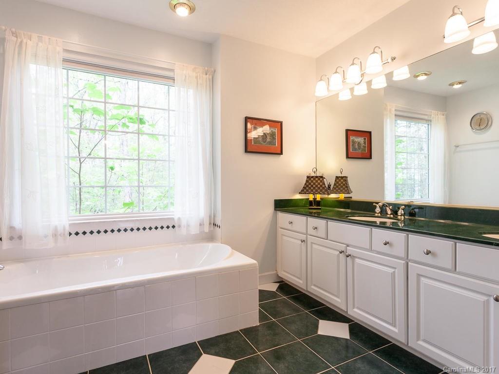 53 Highland Street Weaverville NC 28787
