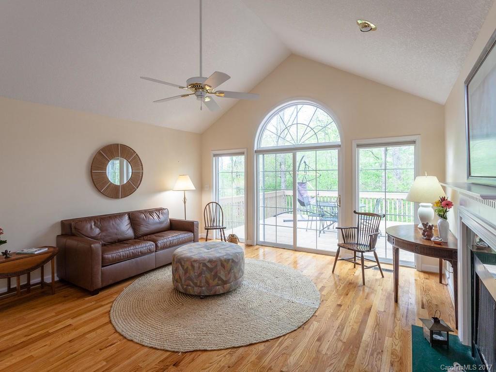 53 Highland Street Weaverville NC 28787
