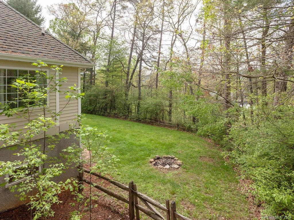 53 Highland Street Weaverville NC 28787