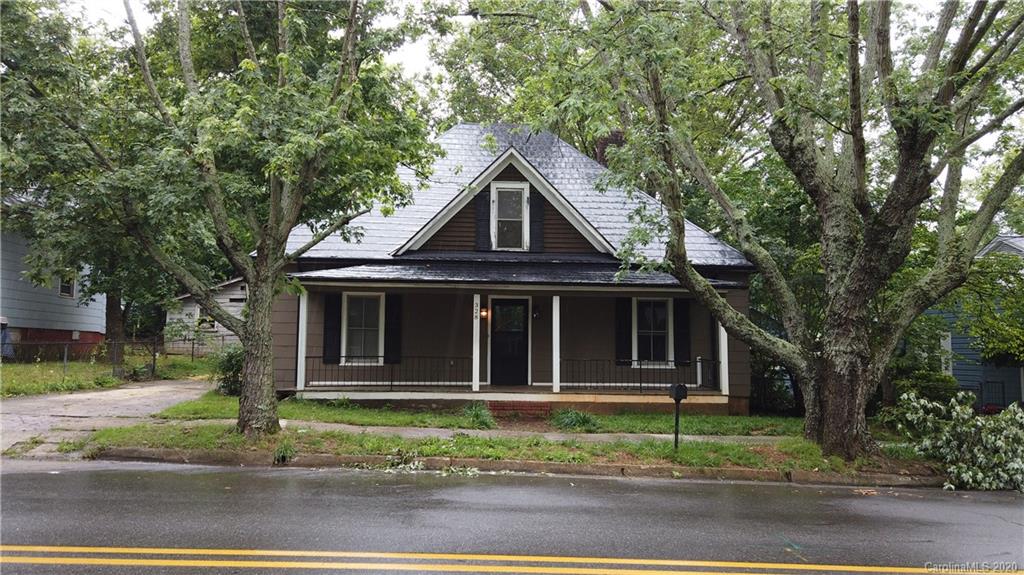 328 S Race Street Statesville NC 28677