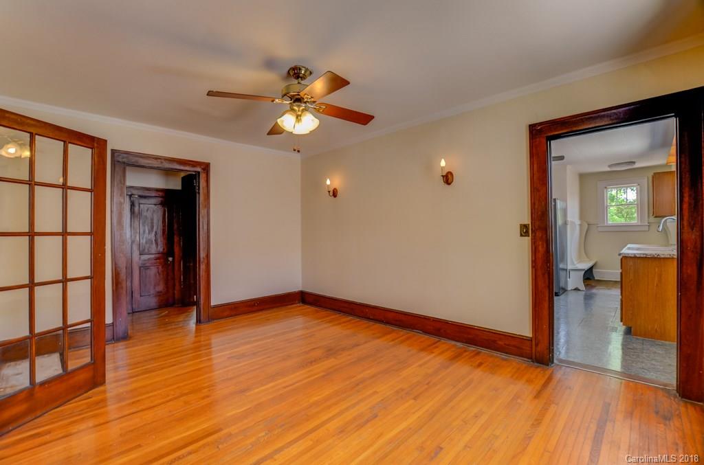 63 Vermont Avenue Asheville NC 28806