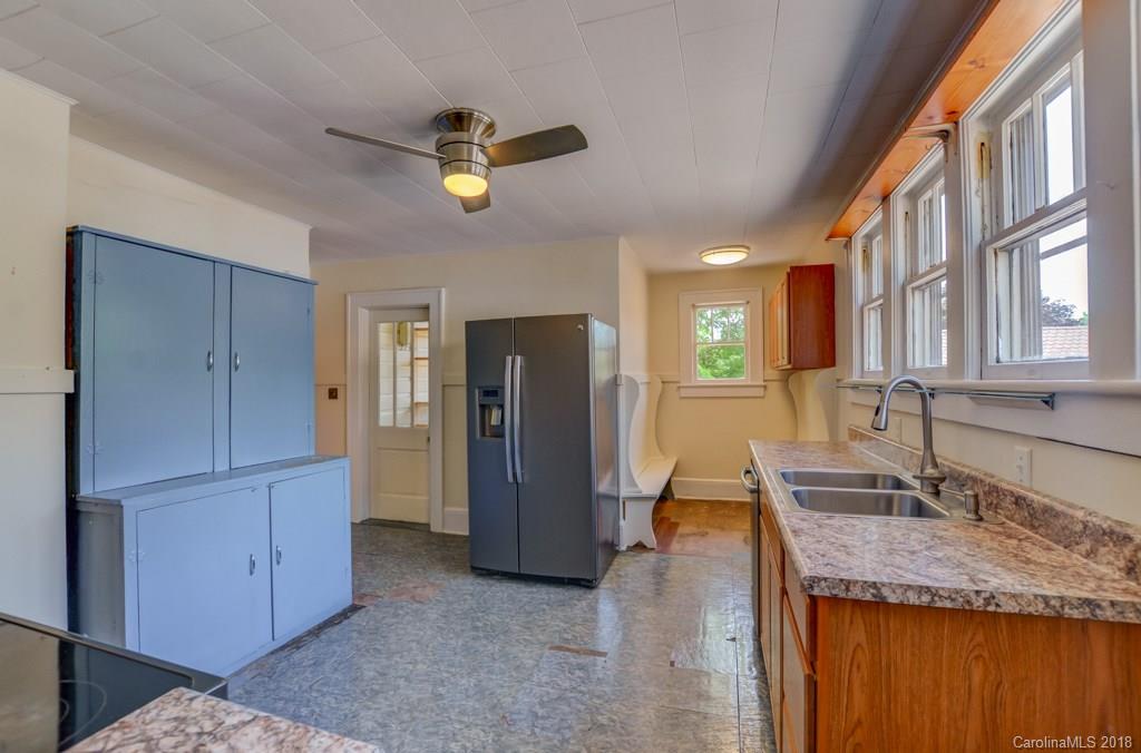 63 Vermont Avenue Asheville NC 28806