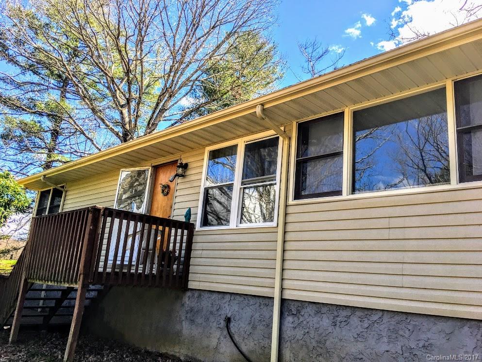 17 Oak Hill Lane Fairview NC 28730