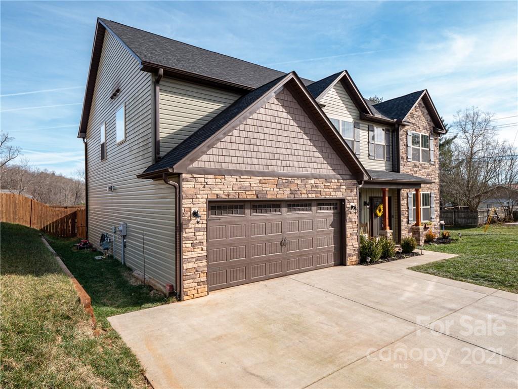 3 Henbit Way Arden NC 28704