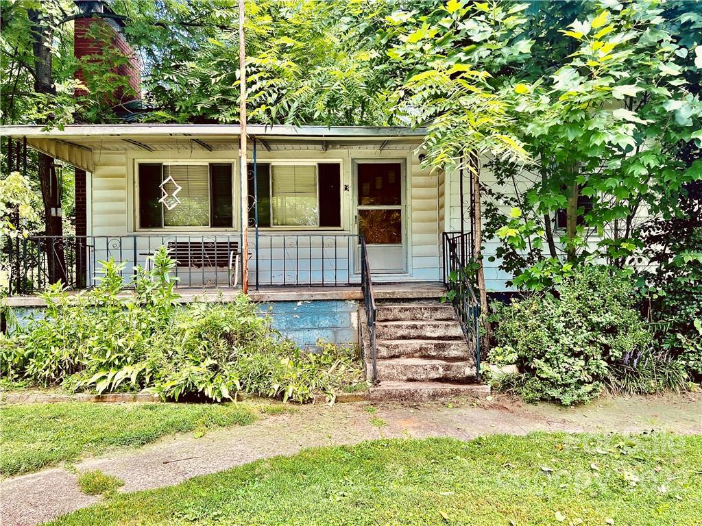 13 Hemlock Road Mills River NC 28759