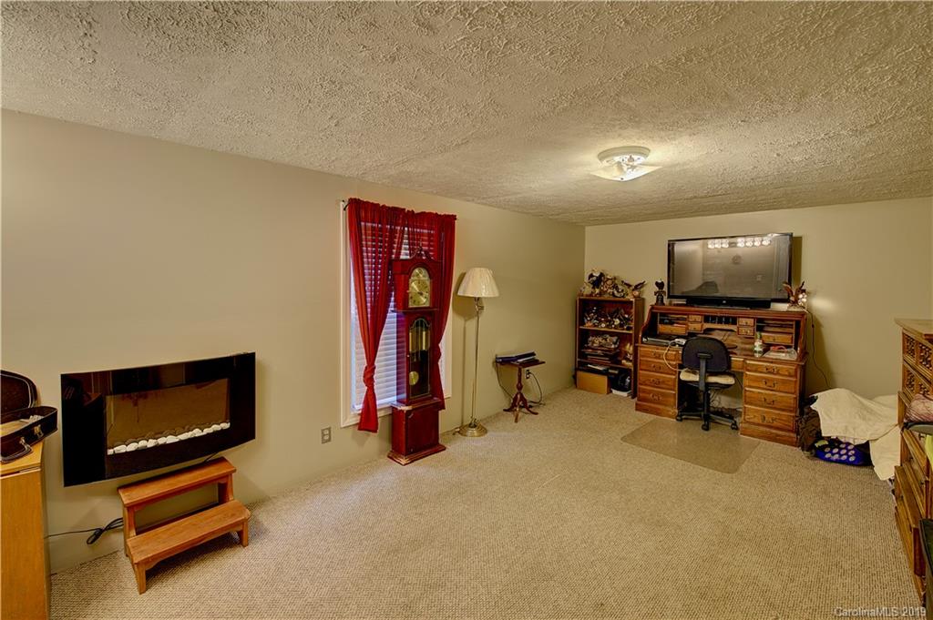 72 Johnson Road Newland NC 28657