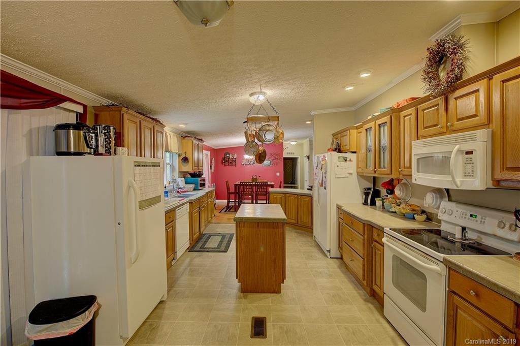 72 Johnson Road Newland NC 28657