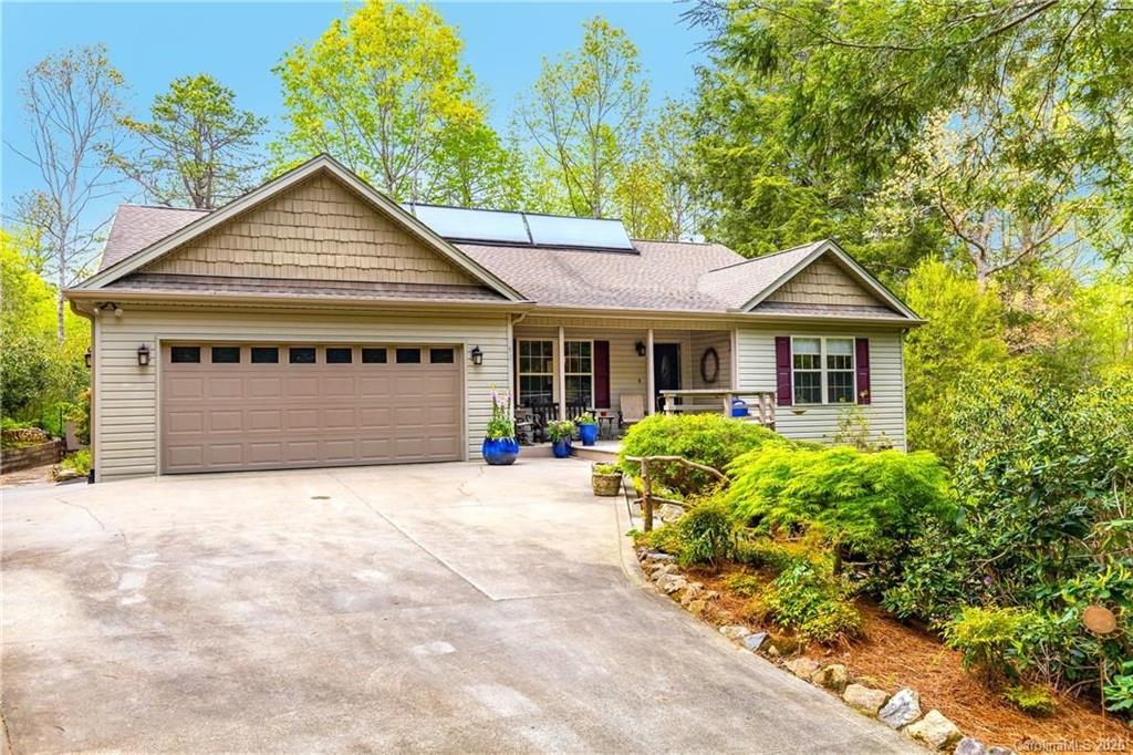 92 Nodatsi Court Brevard NC 28712