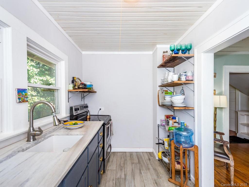 106 Salola Street Asheville NC 28806