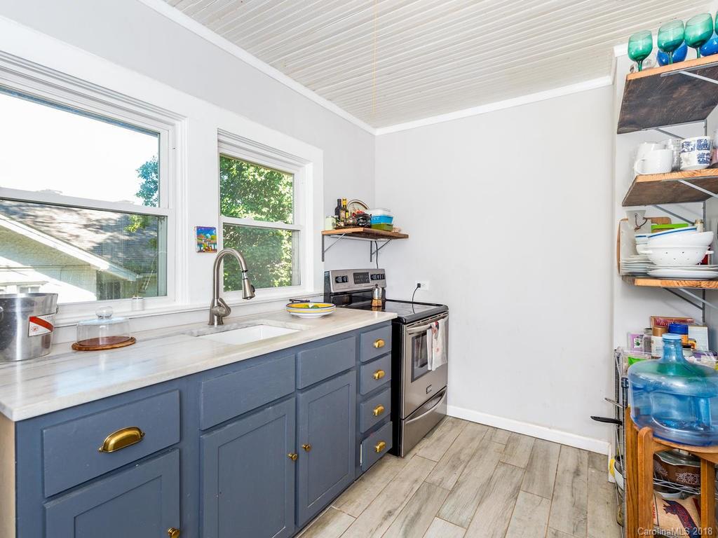 106 Salola Street Asheville NC 28806