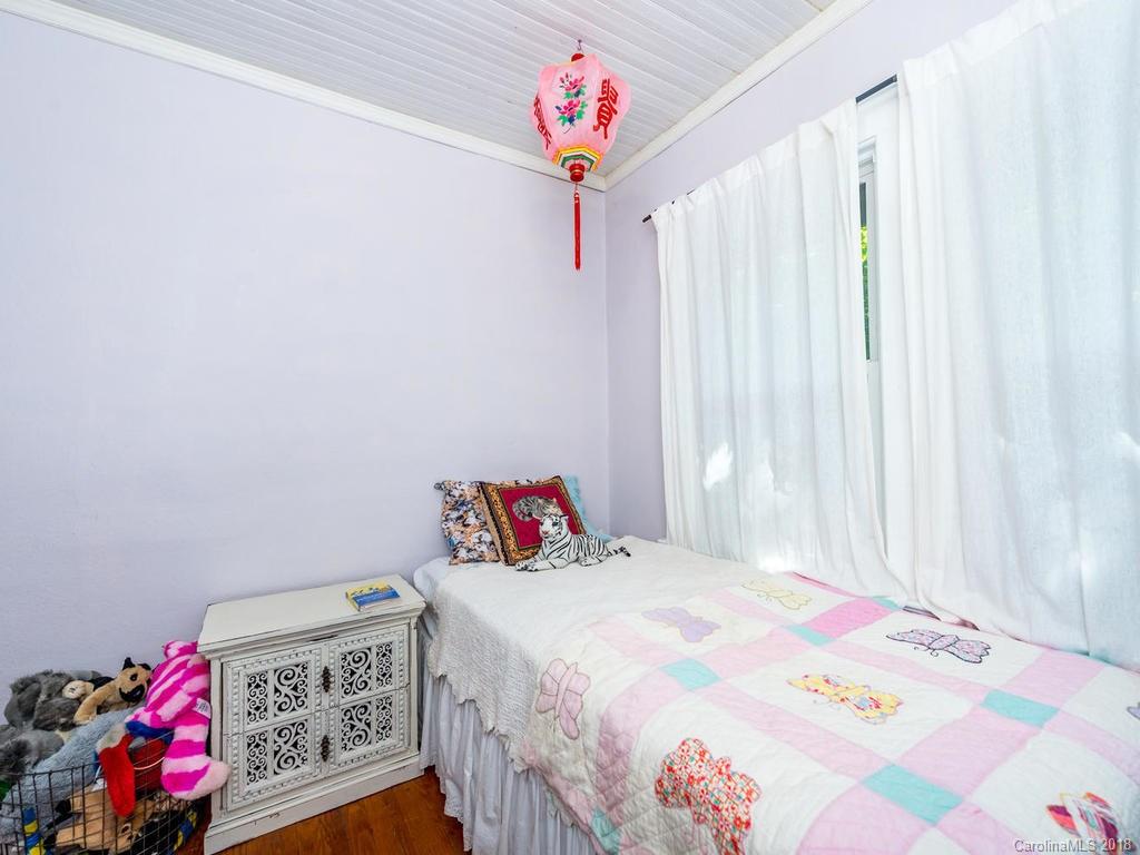 106 Salola Street Asheville NC 28806