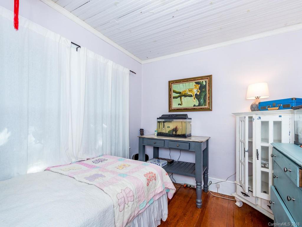 106 Salola Street Asheville NC 28806