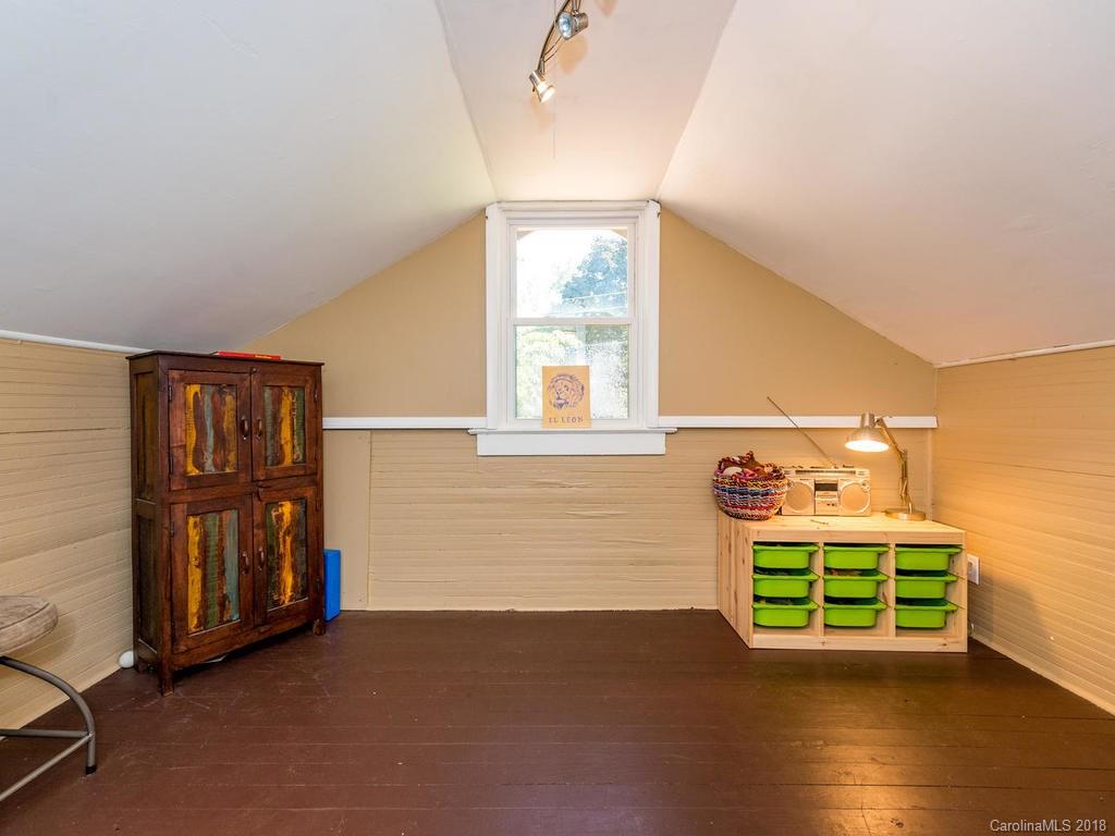 106 Salola Street Asheville NC 28806