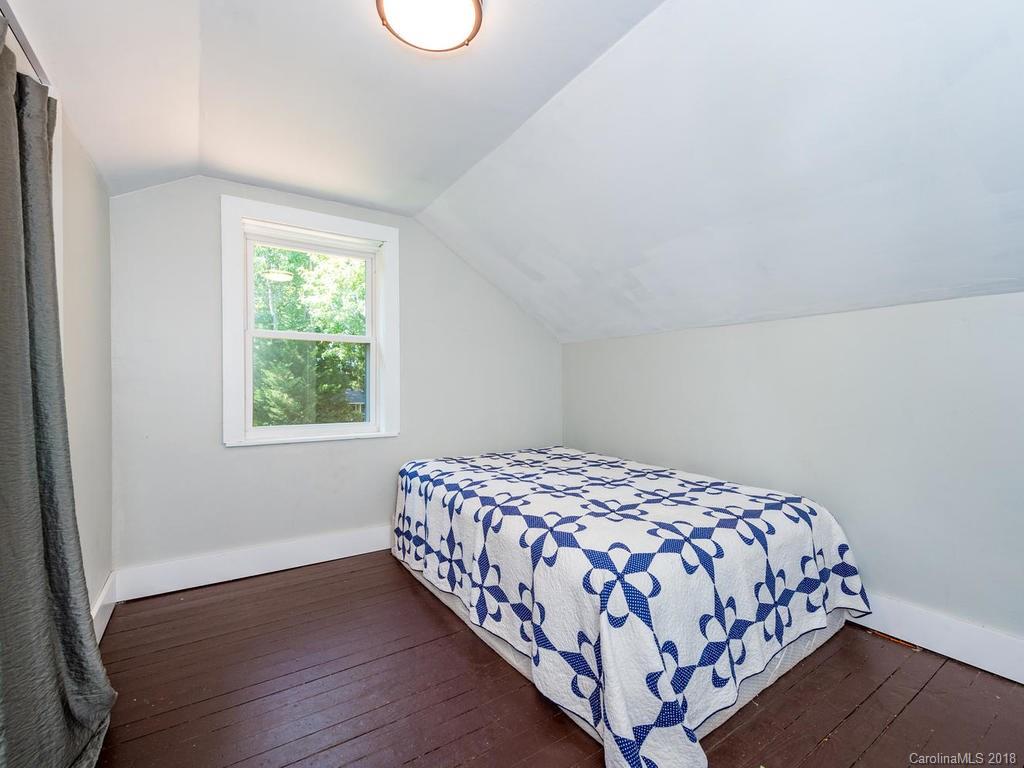106 Salola Street Asheville NC 28806