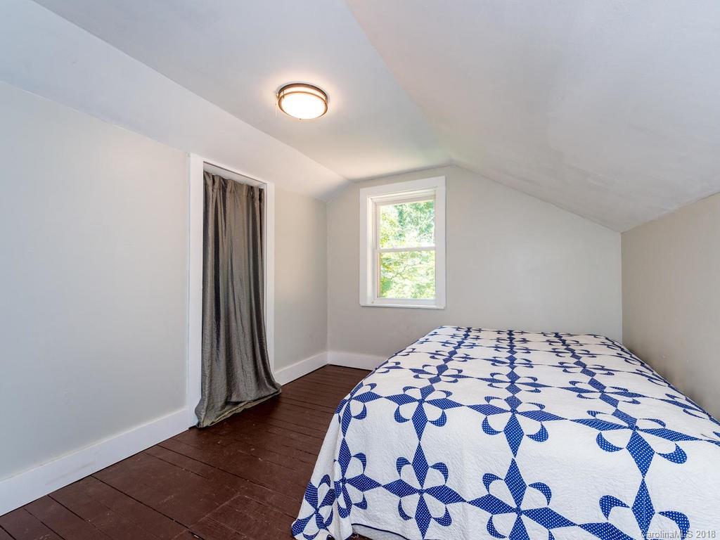 106 Salola Street Asheville NC 28806