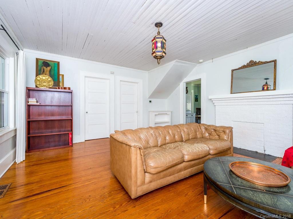 106 Salola Street Asheville NC 28806