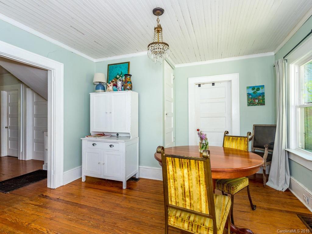 106 Salola Street Asheville NC 28806