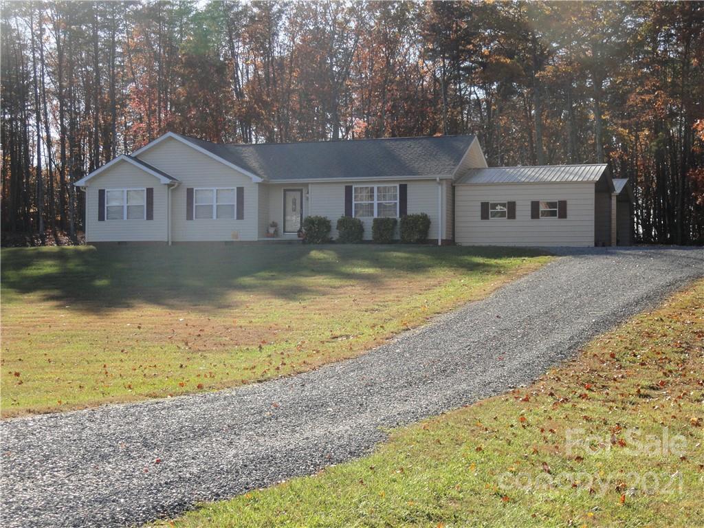 307 Deer Park Road Nebo NC 28761