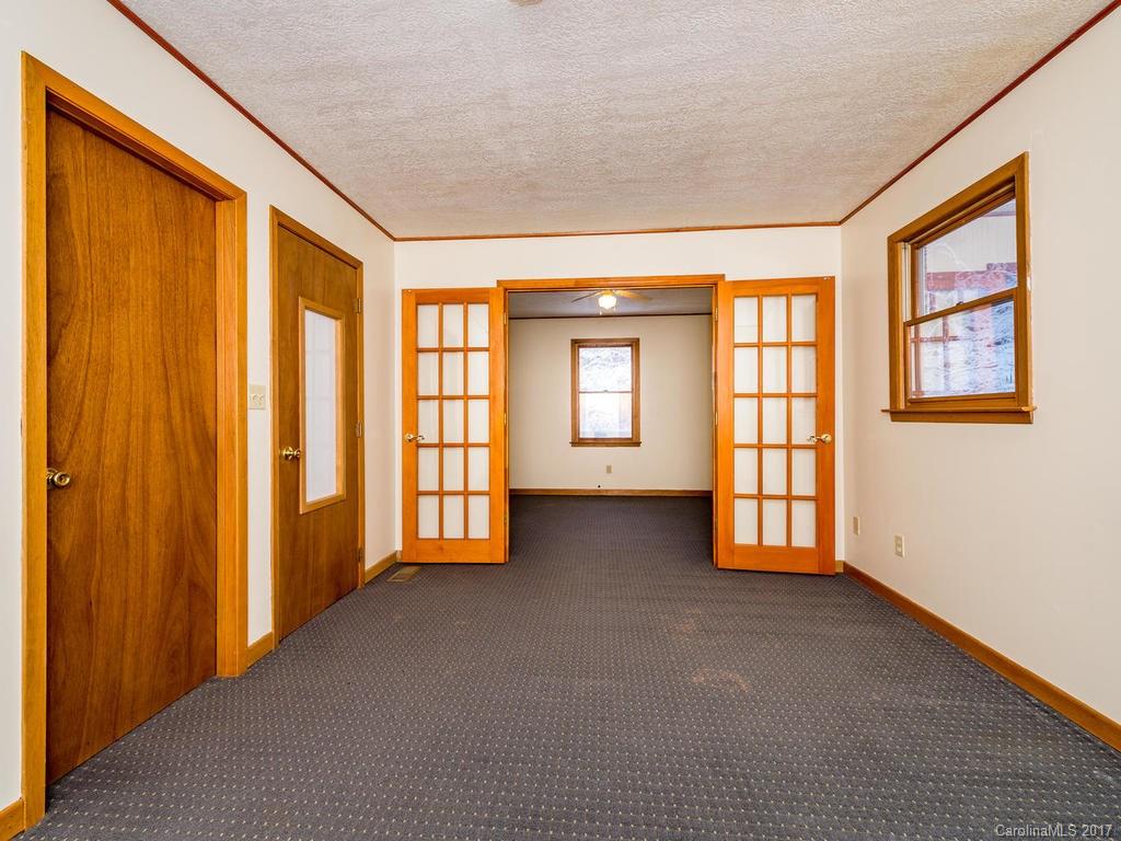 396 Hidden Creek Lane Burnsville NC 28714