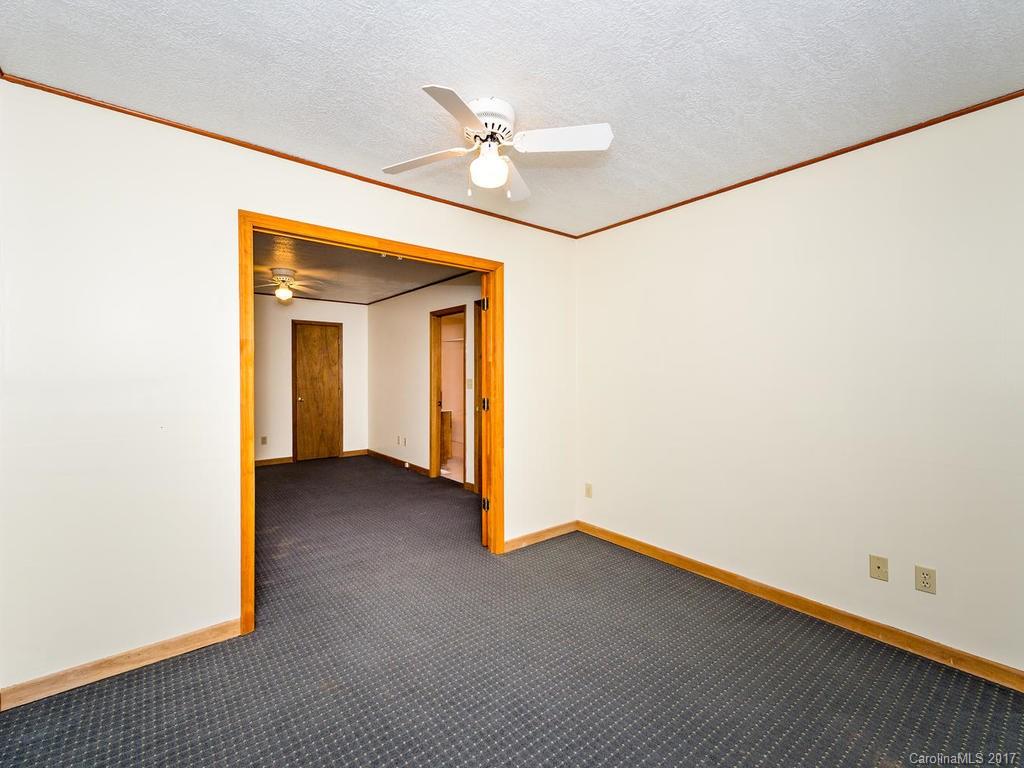 396 Hidden Creek Lane Burnsville NC 28714