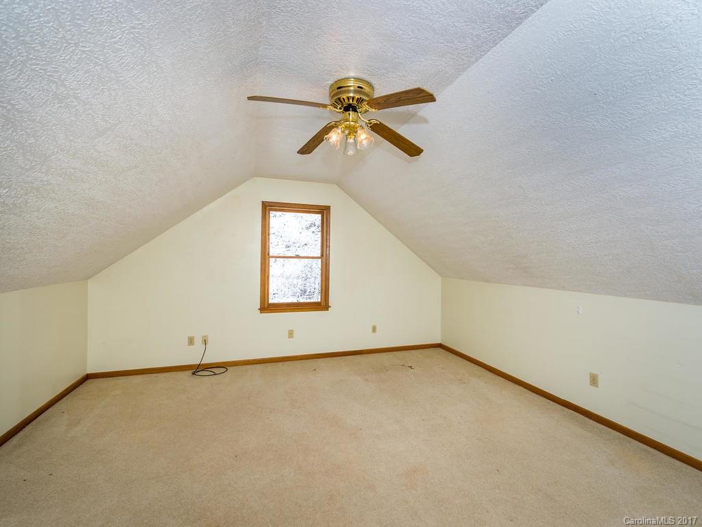 396 Hidden Creek Lane Burnsville NC 28714