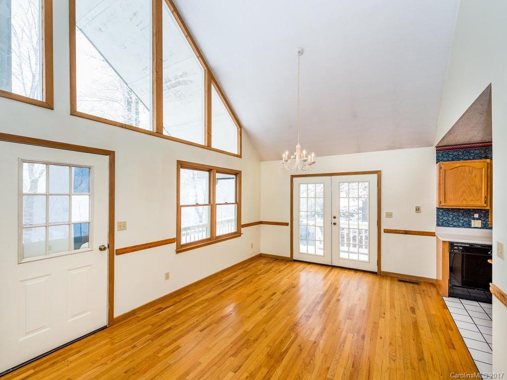 396 Hidden Creek Lane Burnsville NC 28714