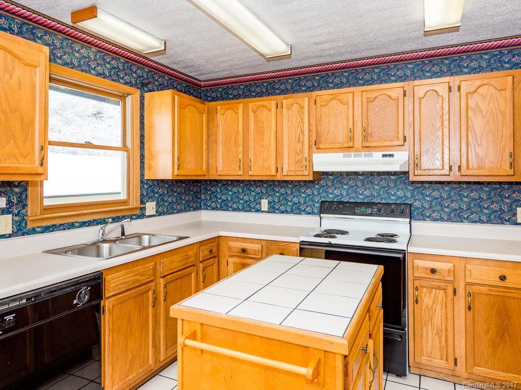 396 Hidden Creek Lane Burnsville NC 28714
