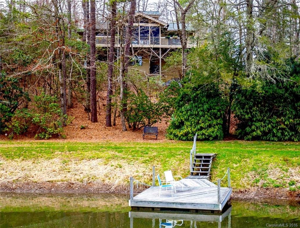 1042 Kanasgowa Drive Brevard NC 28712