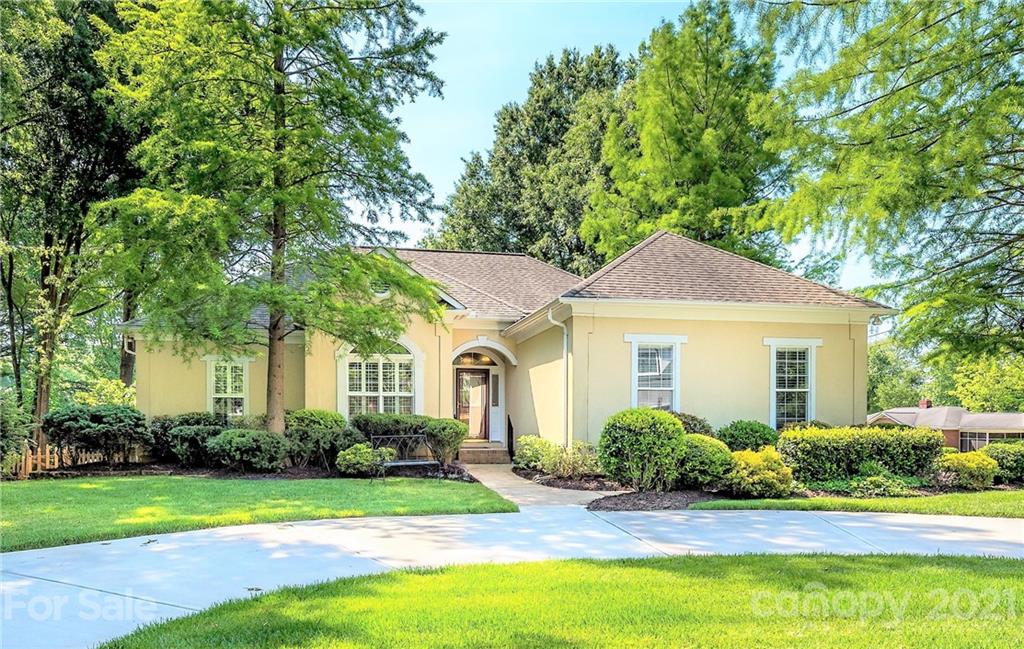 4300 Windemere Lane Charlotte NC 28211