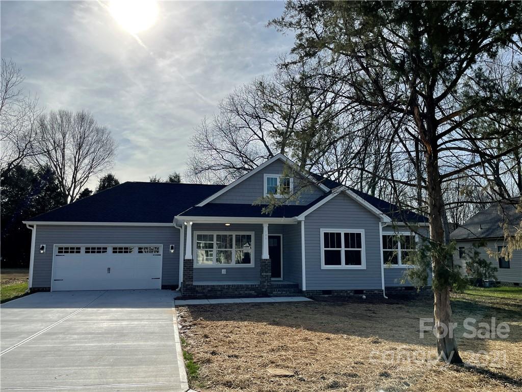 109 W Buckoak Street Stanley NC 28164