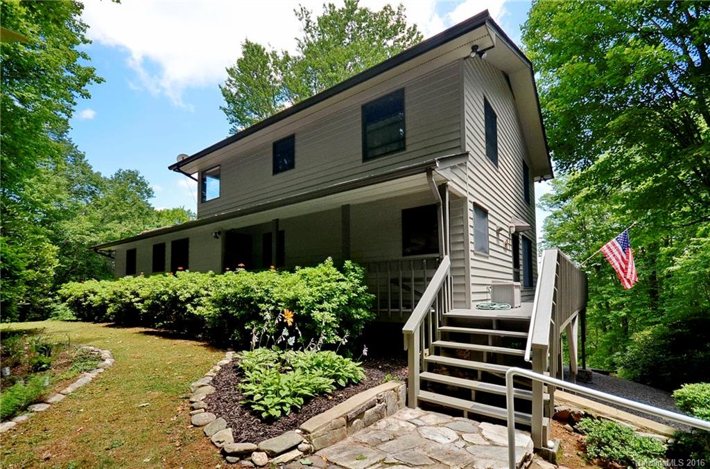 100 Jenny Rae Lane Waynesville NC 28786